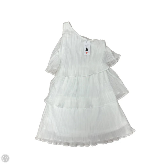 Dress Casual Short By Zesica In White, Size: S