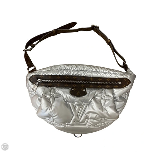 Belt Bag Luxury Designer By Louis Vuitton, Size: Large