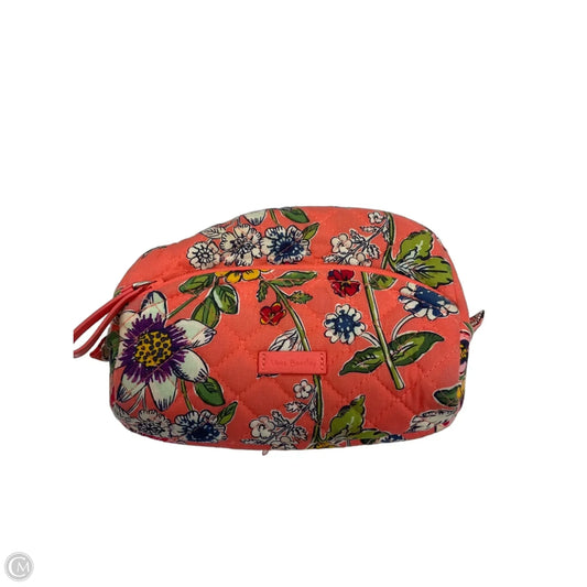 Wristlet By Vera Bradley, Size: Medium