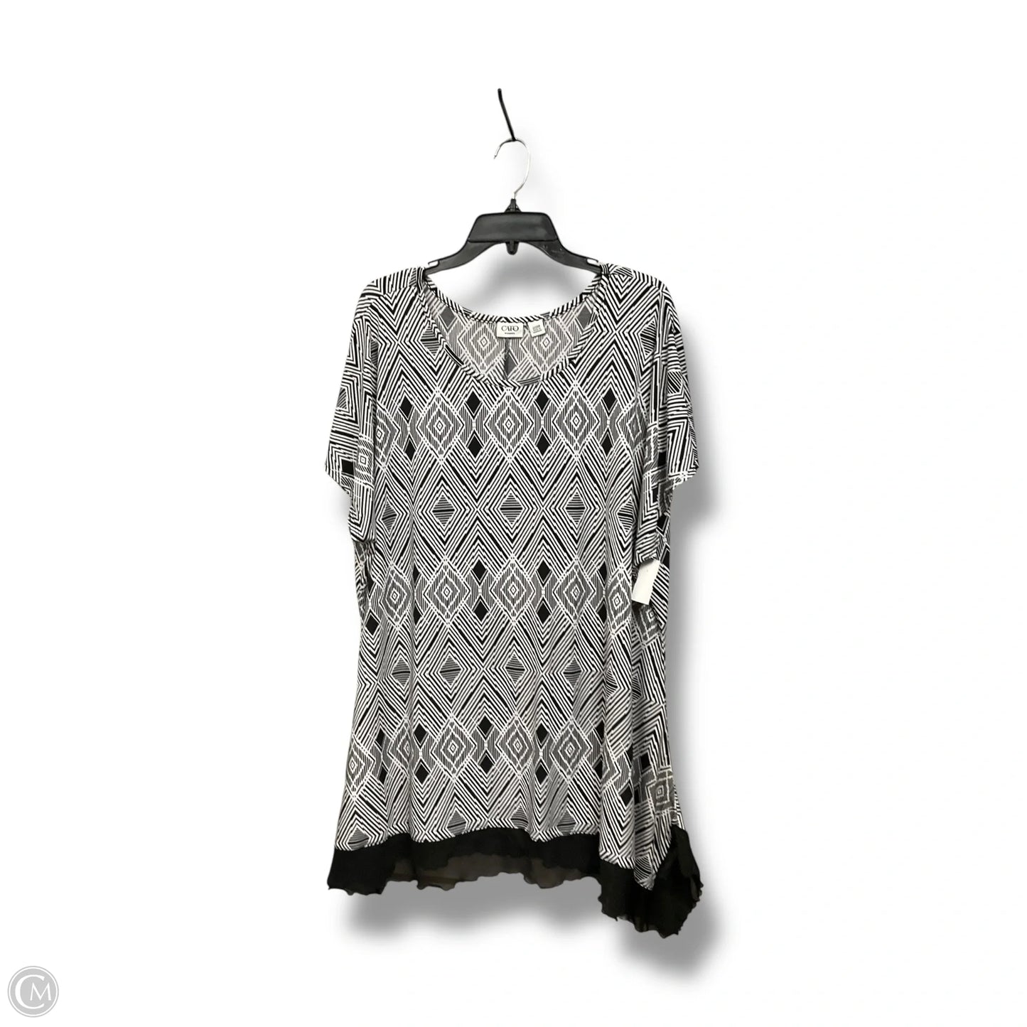 Top Short Sleeve By Cato In Black & White, Size: 3x