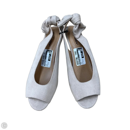 Shoes Heels Kitten By Comfortview In Tan, Size: 10.5