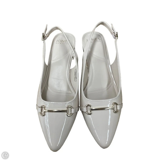 Shoes Flats By Jones New York In Beige, Size: 10
