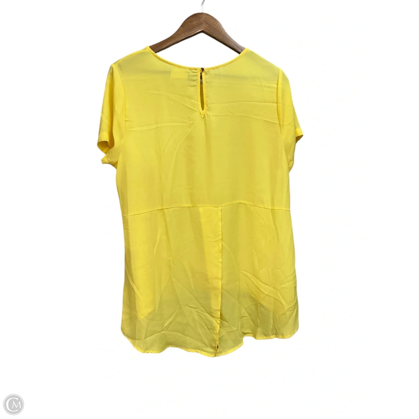 Top Short Sleeve By Meraki In Yellow, Size: Xl