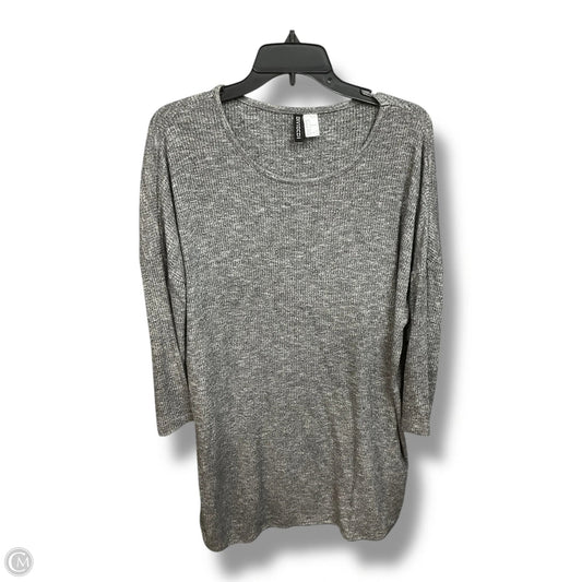 Tunic Long Sleeve By Divided In Grey, Size: L