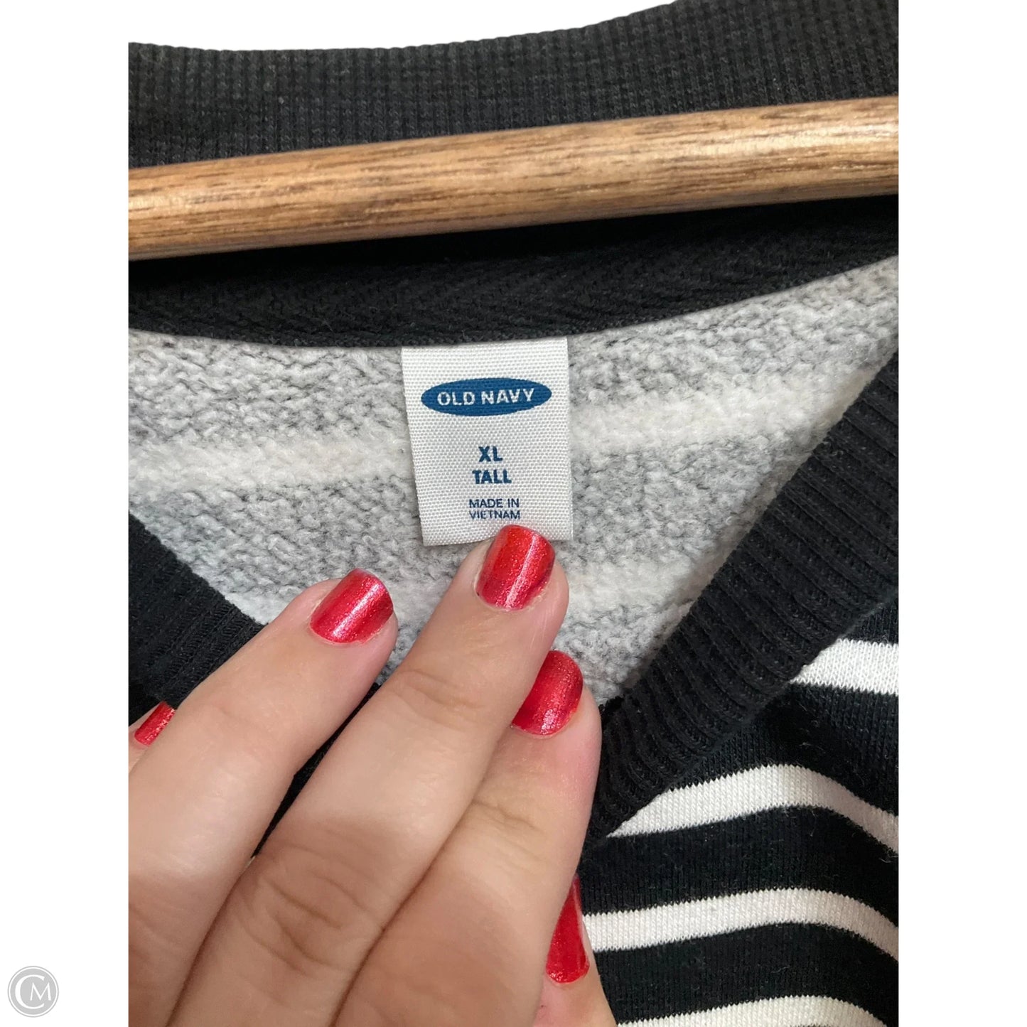 Sweatshirt Crewneck By Old Navy In Striped Pattern, Size: Xl