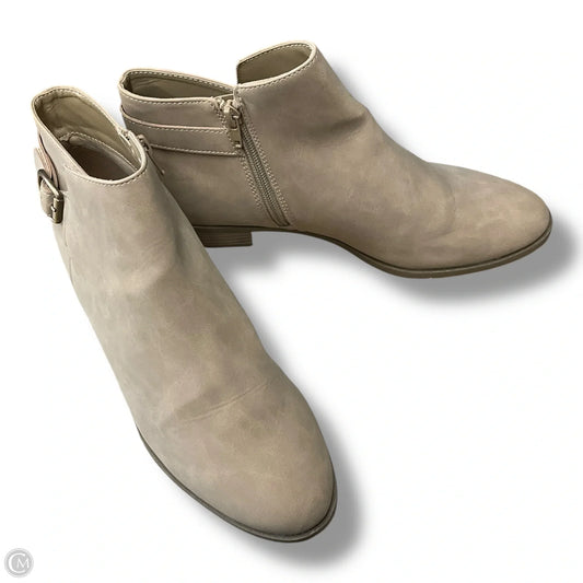 Boots Ankle Flats By St Johns Bay In Beige, Size: 9