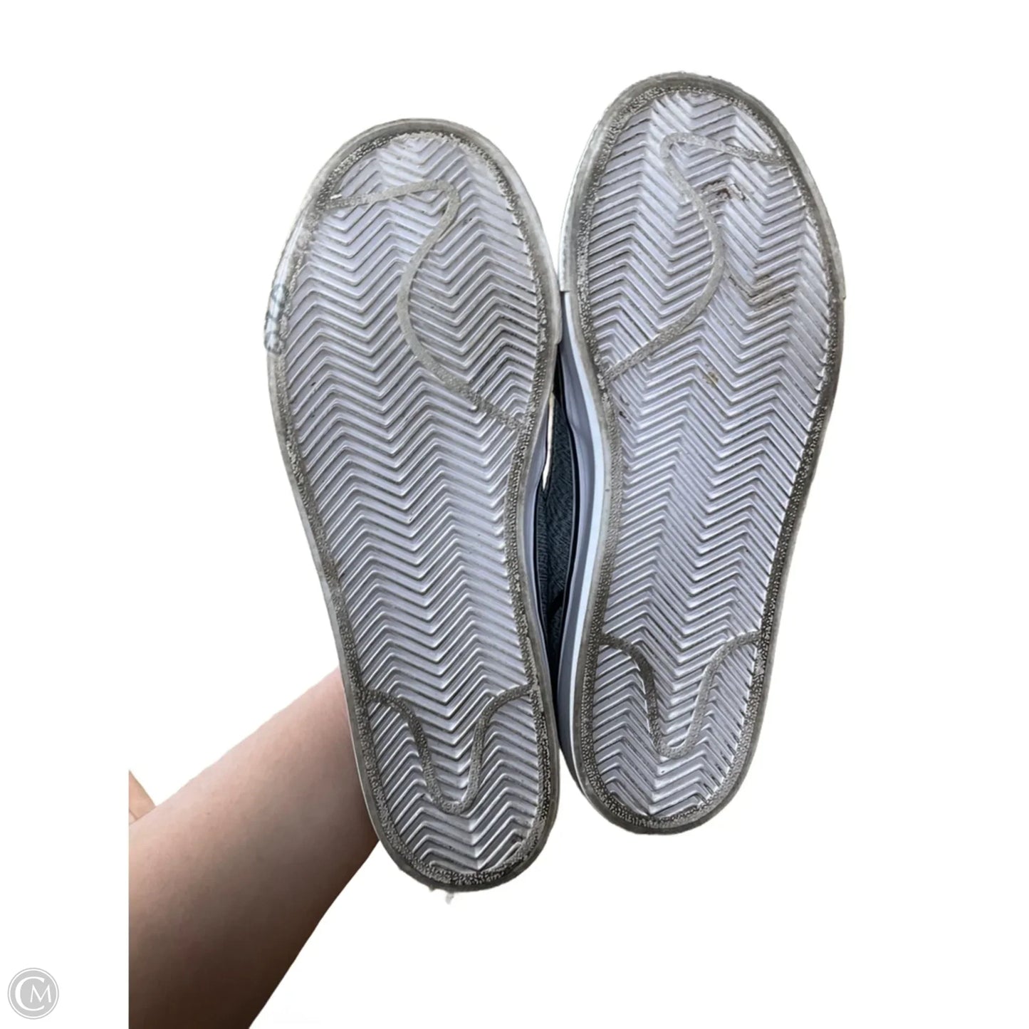 Shoes Flats By Nike In Black & Grey, Size: 7.5