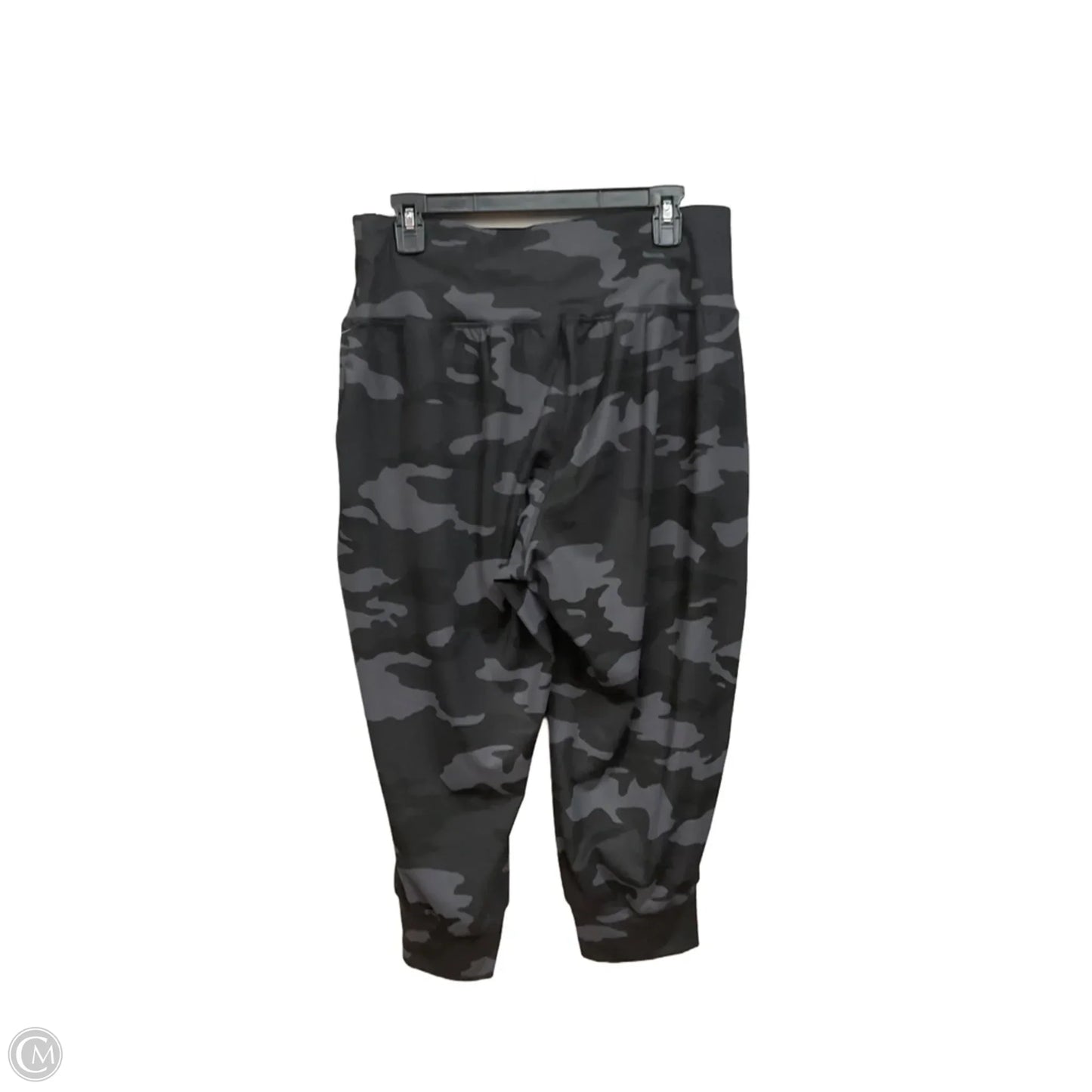 Athletic Capris By Livi Active In Camouflage Print, Size: L