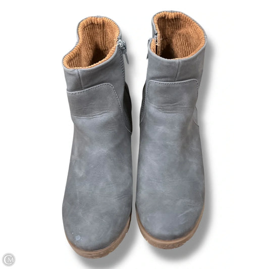 Boots Ankle Heels By Korks In Grey, Size: 8