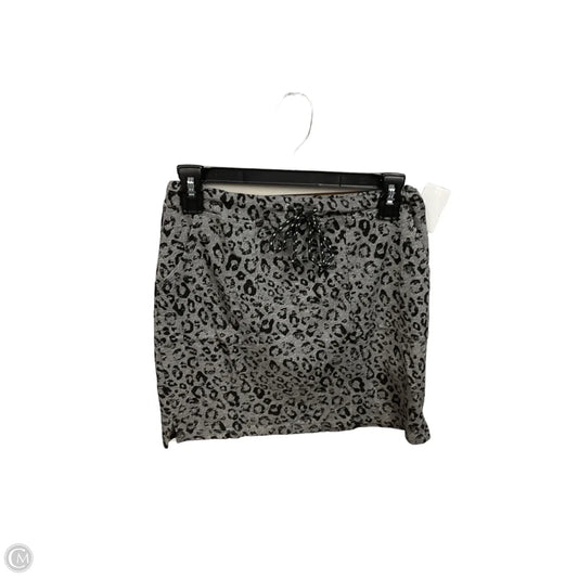 Skirt Mini & Short By Sundry In Animal Print, Size: Xs