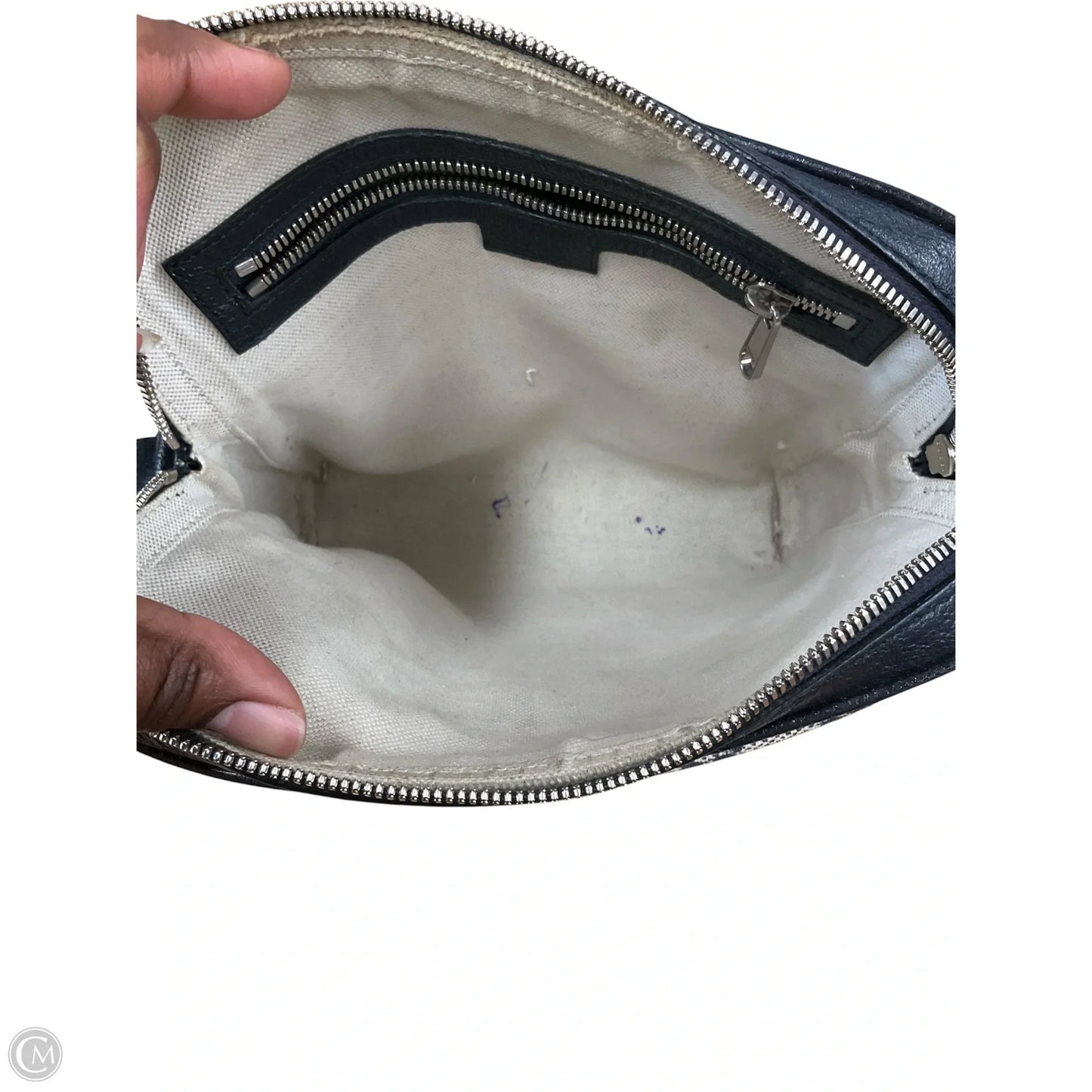 Crossbody Luxury Designer By Gucci, Size: Medium