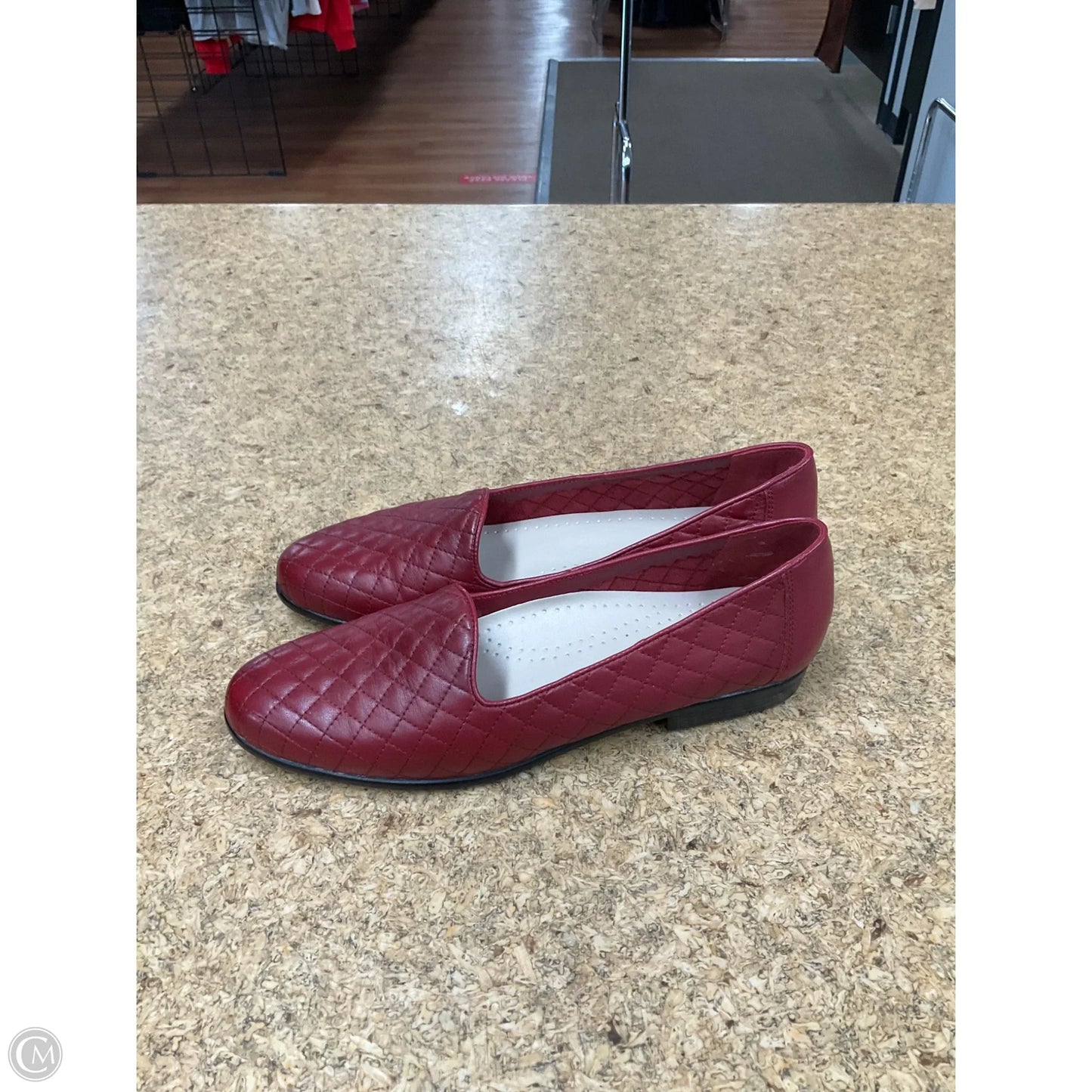 Shoes Flats By Clothes Mentor In Red, Size: 8