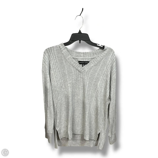 Top Long Sleeve By Andrew Marc In Silver, Size: S