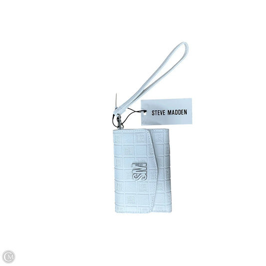 Wristlet By Steve Madden, Size: Medium