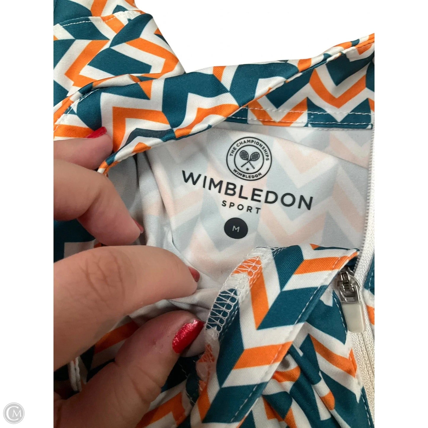 Athletic Top Long Sleeve Collar By Cmc In Geometric Pattern, Size: M