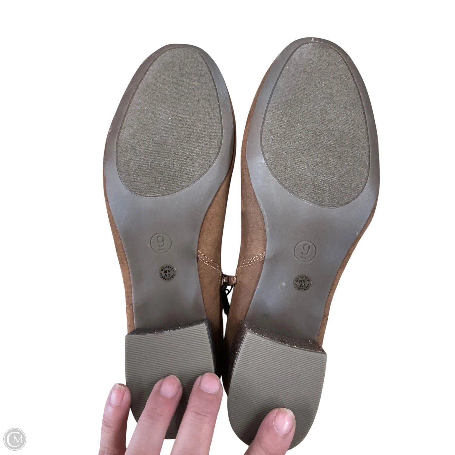 Boots Ankle Heels By Clothes Mentor In Tan, Size: 9