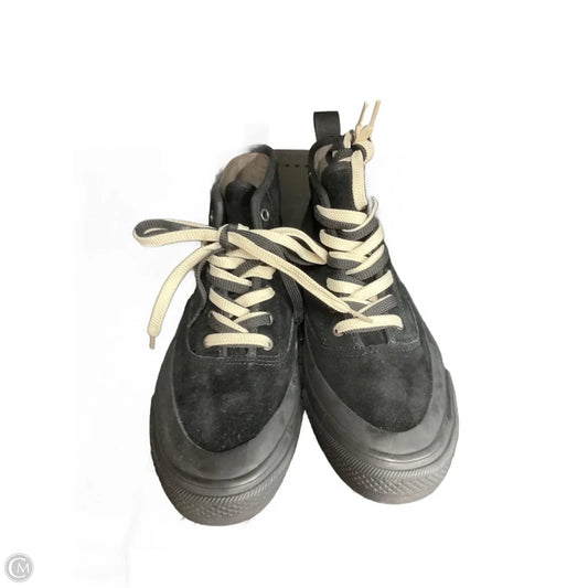 Boots Ankle Flats By Clothes Mentor In Black, Size: 7