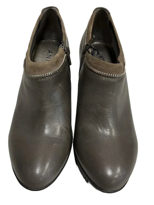 Shoes Heels Stiletto By Anne Klein In Grey, Size: 7