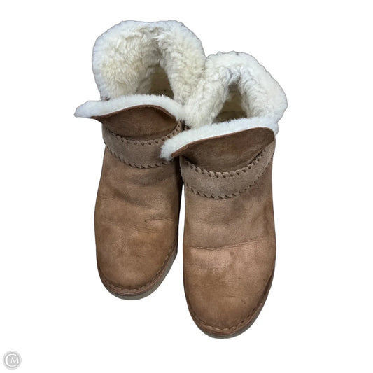 Boots Designer By Ugg In Tan, Size: 7.5