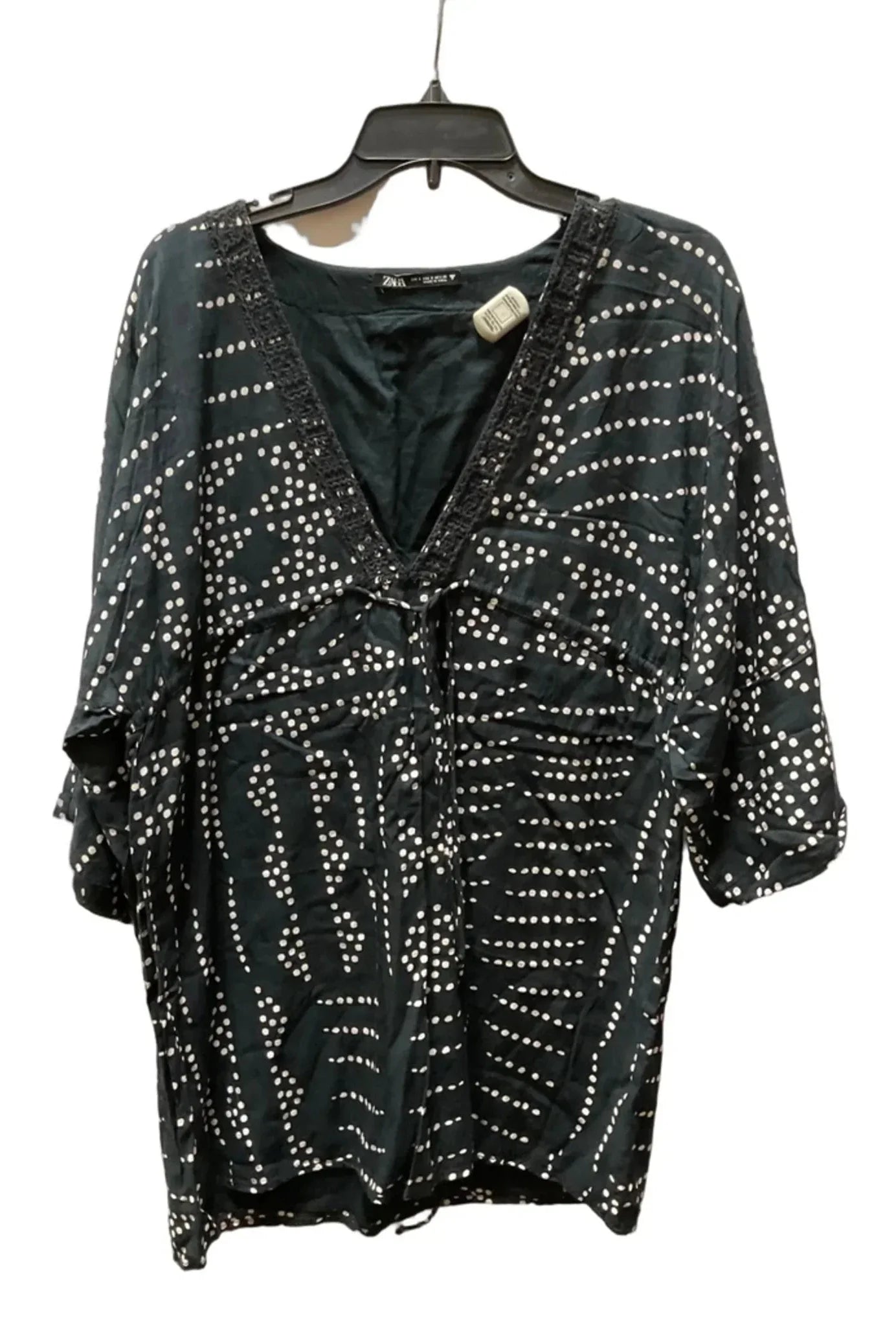Top Short Sleeve By Zara In Black, Size: S