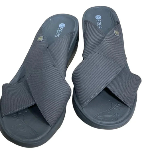 Sandals Heels Wedge By Bzees In Grey, Size: 8.5