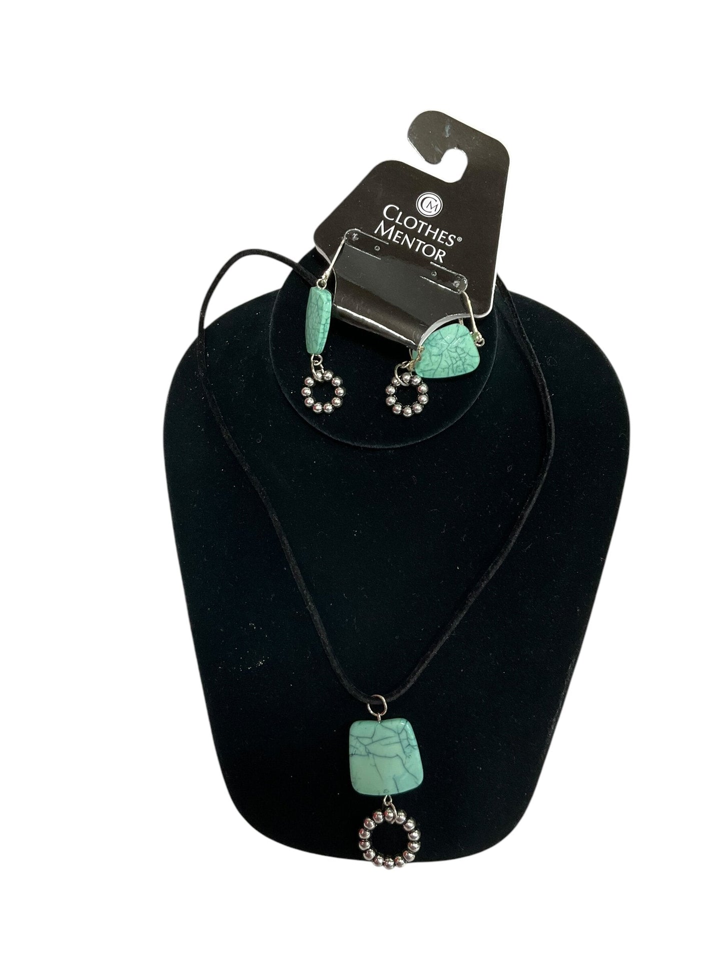 Necklace Set By Clothes Mentor  Size: 03 Piece Set