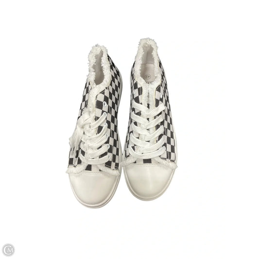 Shoes Athletic By Clothes Mentor In Checkered Pattern, Size: 11