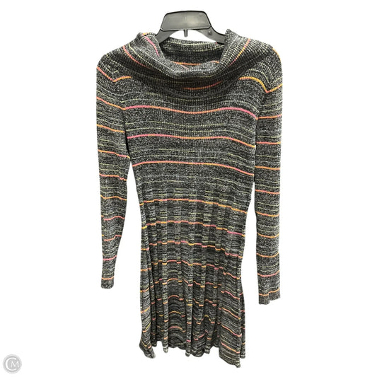Dress Sweater By Clothes Mentor In Multi-colored, Size: M