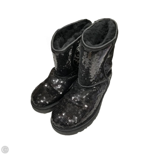 Boots Designer By Ugg In Black, Size: 9
