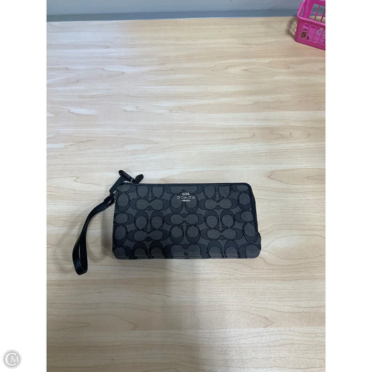 Wristlet Designer By Coach, Size: Large