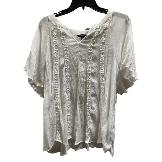 Top Short Sleeve By Zac And Rachel In White, Size: 3x