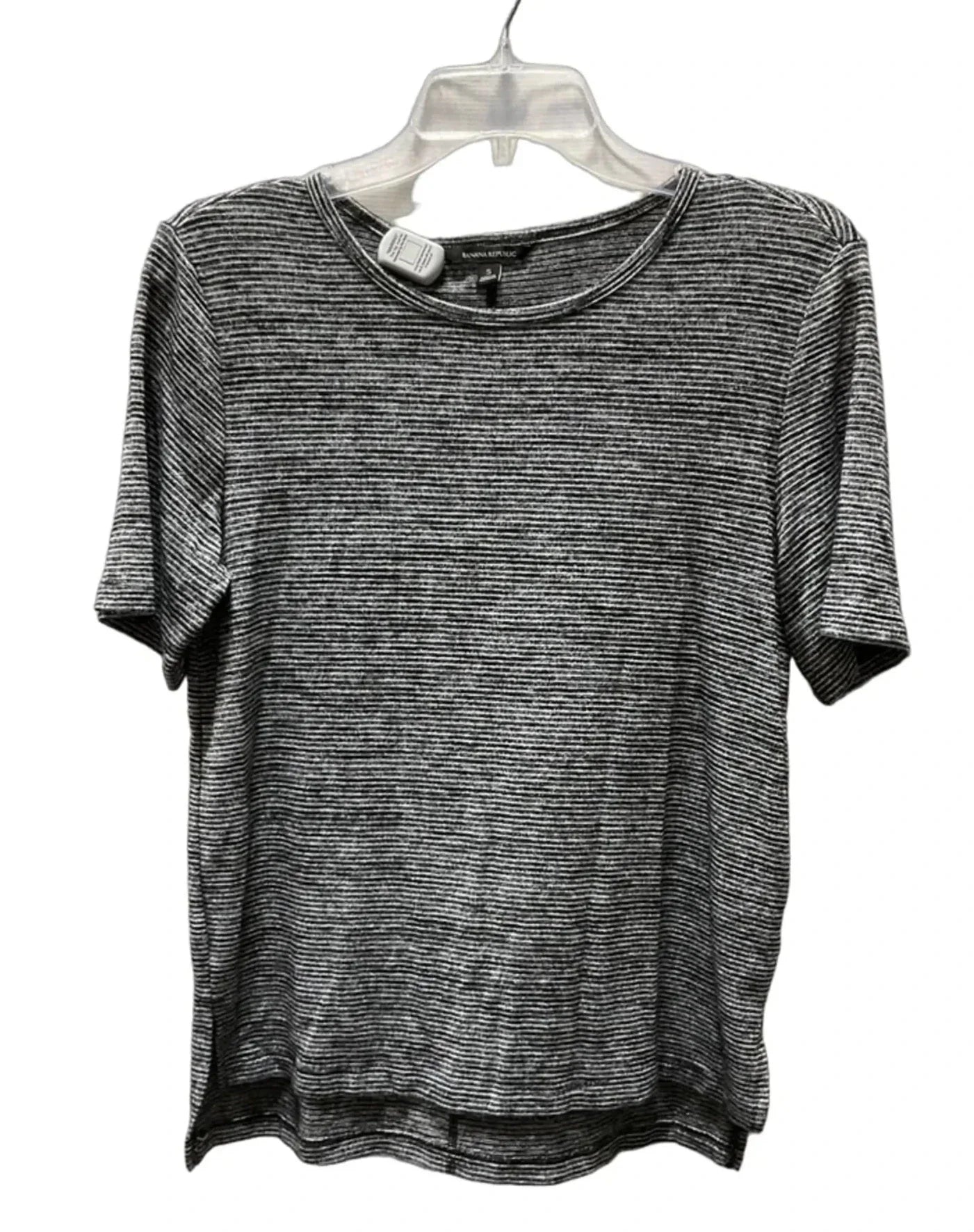 Top Short Sleeve By Banana Republic In Black & Grey, Size: S