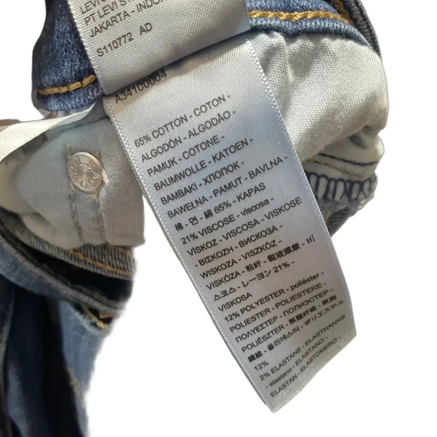Jeans Flared By Levis In Blue, Size: 12