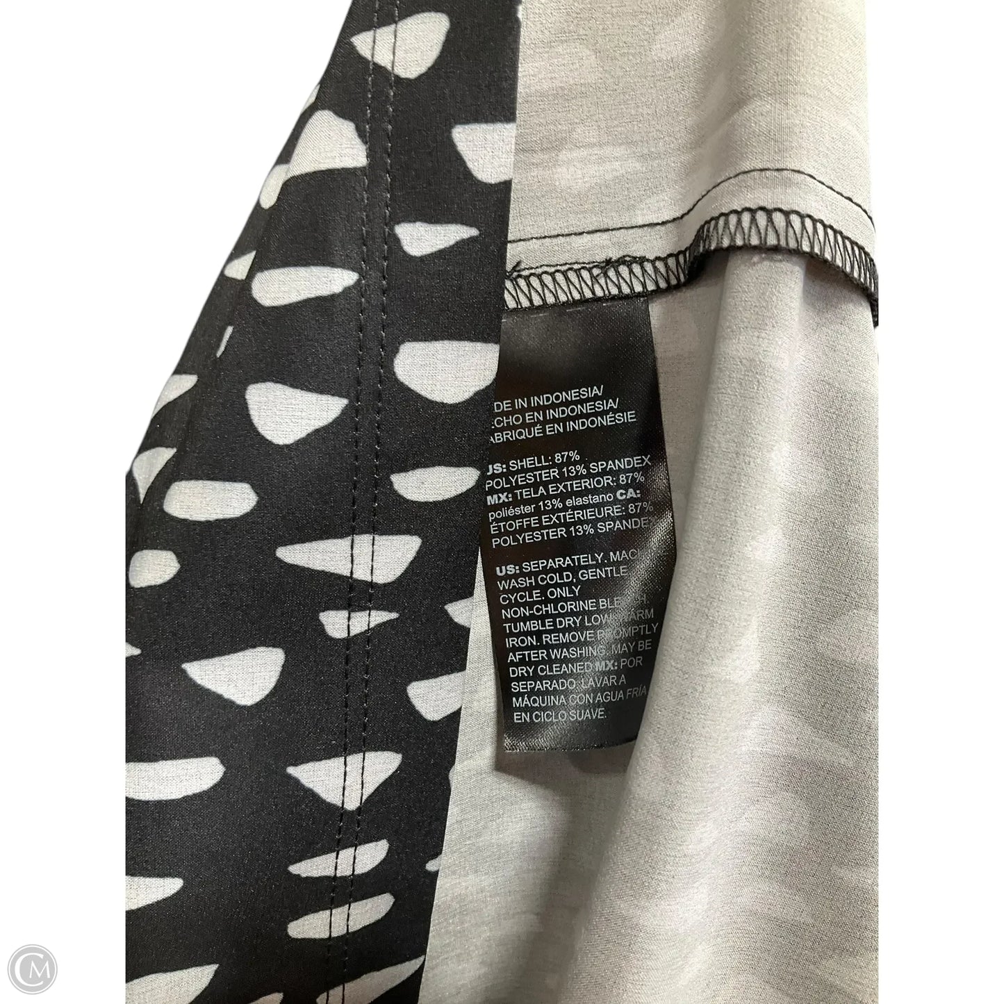 Top Short Sleeve By Chicos In Polkadot Pattern, Size: Xs