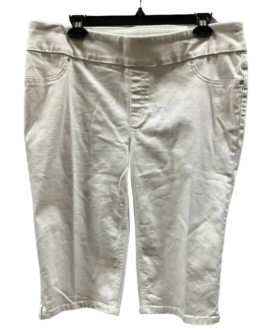 Capris By Chicos In White, Size: 12