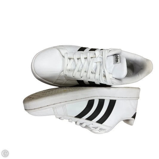 Shoes Sneakers By Adidas In White & Yellow, Size: 10