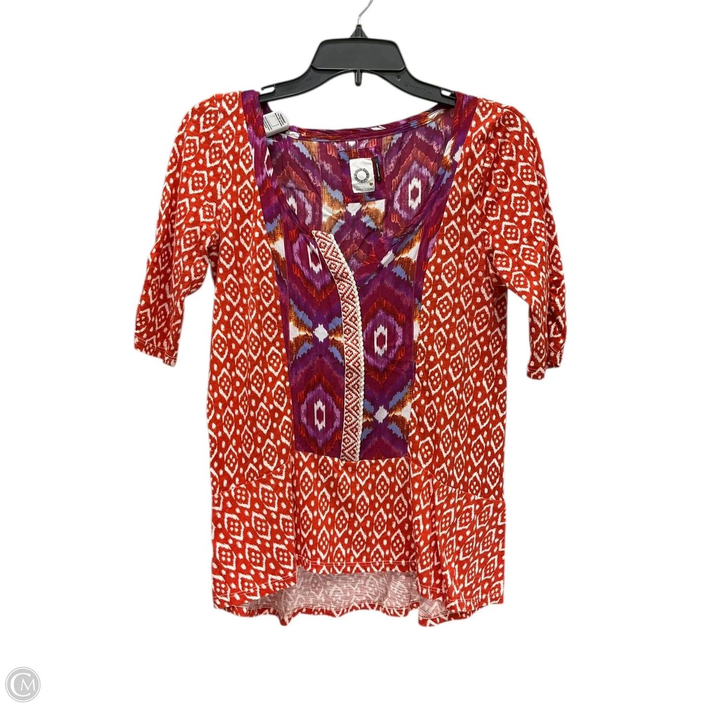 Top Short Sleeve By Akemi And Kin In Red, Size: Xs
