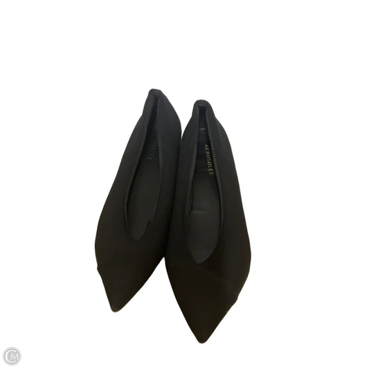 Shoes Flats By Aerosoles In Black, Size: 9