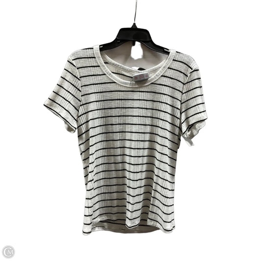 Top Short Sleeve By Maurices In Striped Pattern, Size: M