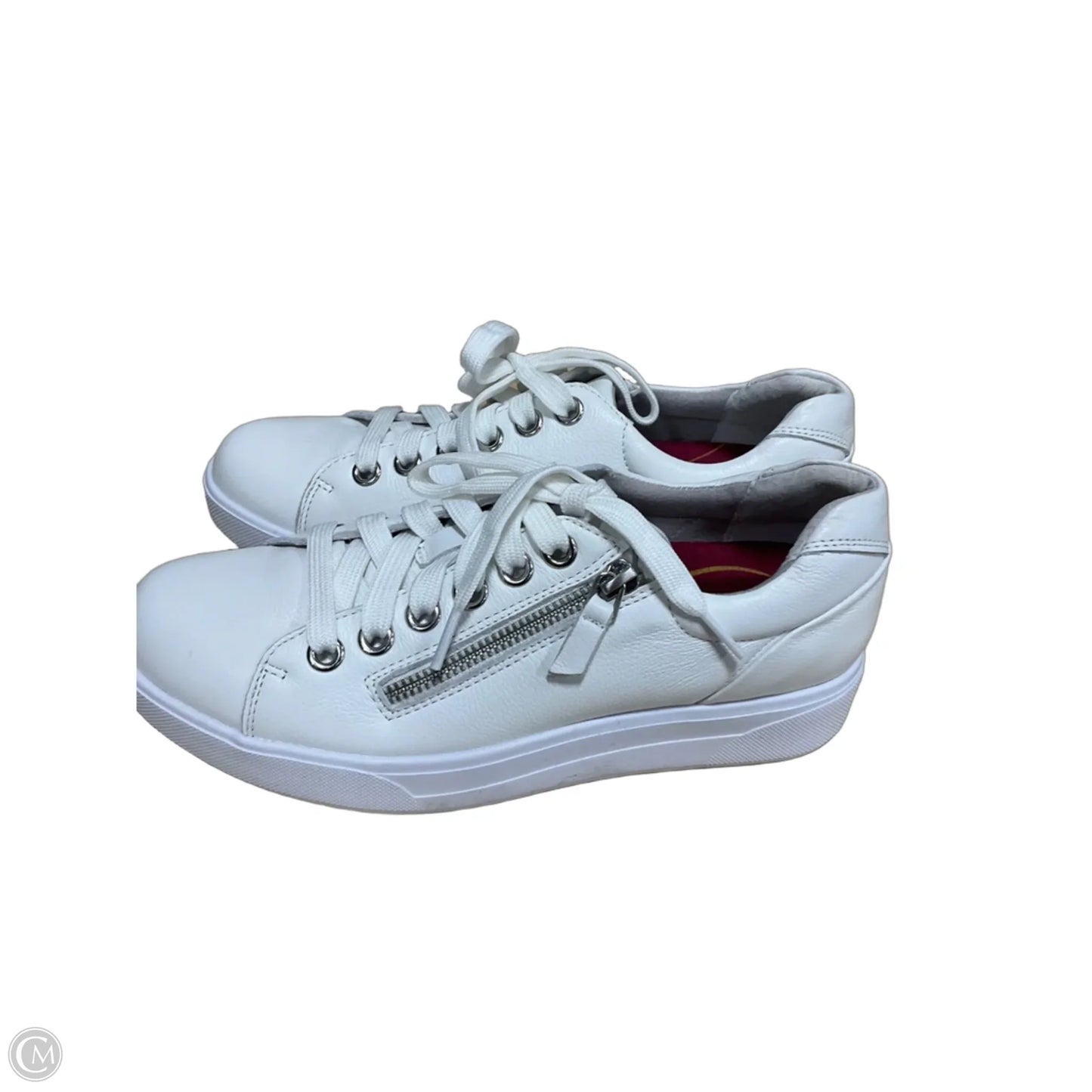Shoes Athletic By Munro In White, Size: 8
