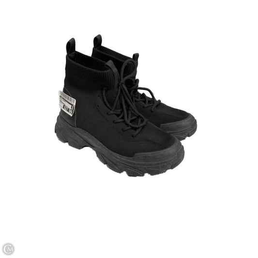 Shoes Sneakers By Cmb In Black, Size: 7
