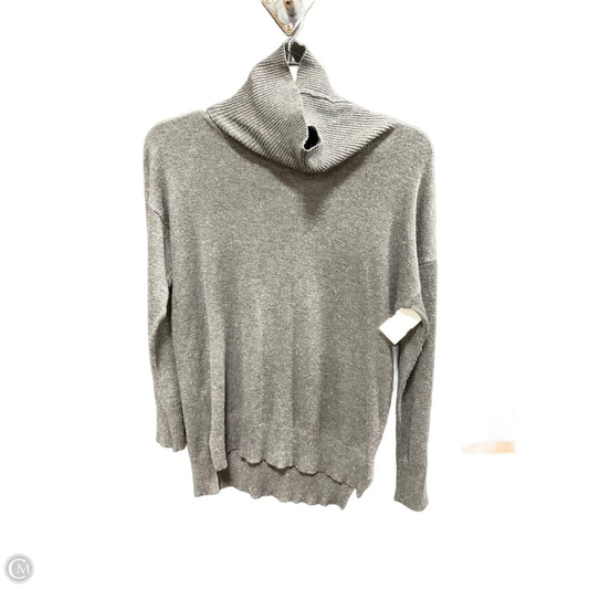 Top Long Sleeve Basic By Clothes Mentor In Grey, Size: S