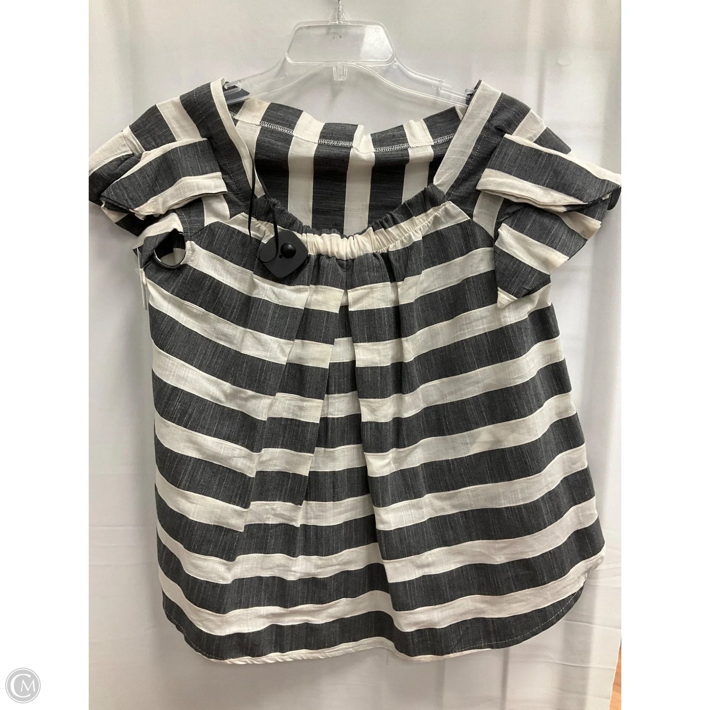 Top Sleeveless By Cmb In Striped Pattern, Size: S