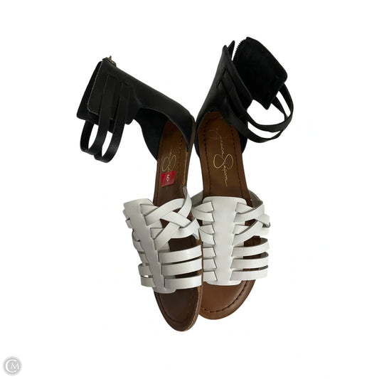 Sandals Flats By Jessica Simpson In Black & White, Size: 6