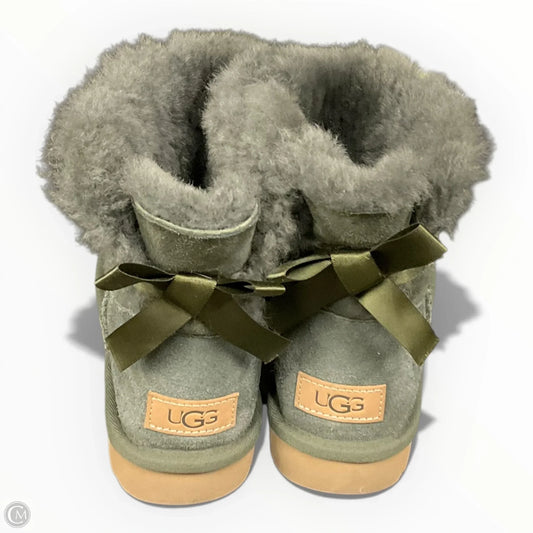 Boots Designer By Ugg In Green, Size: 6