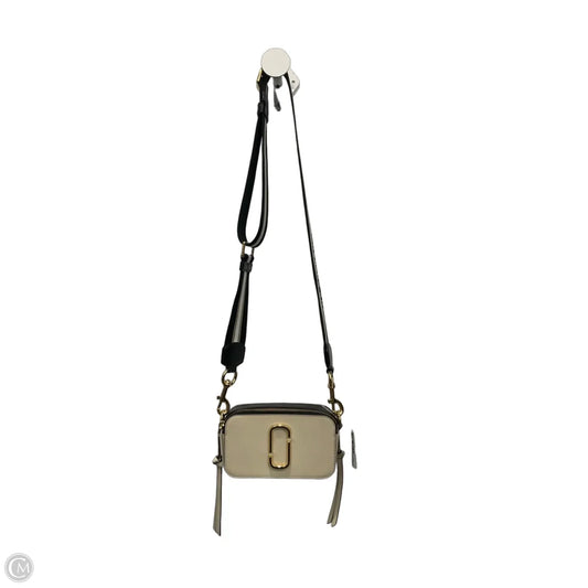 Crossbody Luxury Designer By Marc Jacobs, Size: Medium