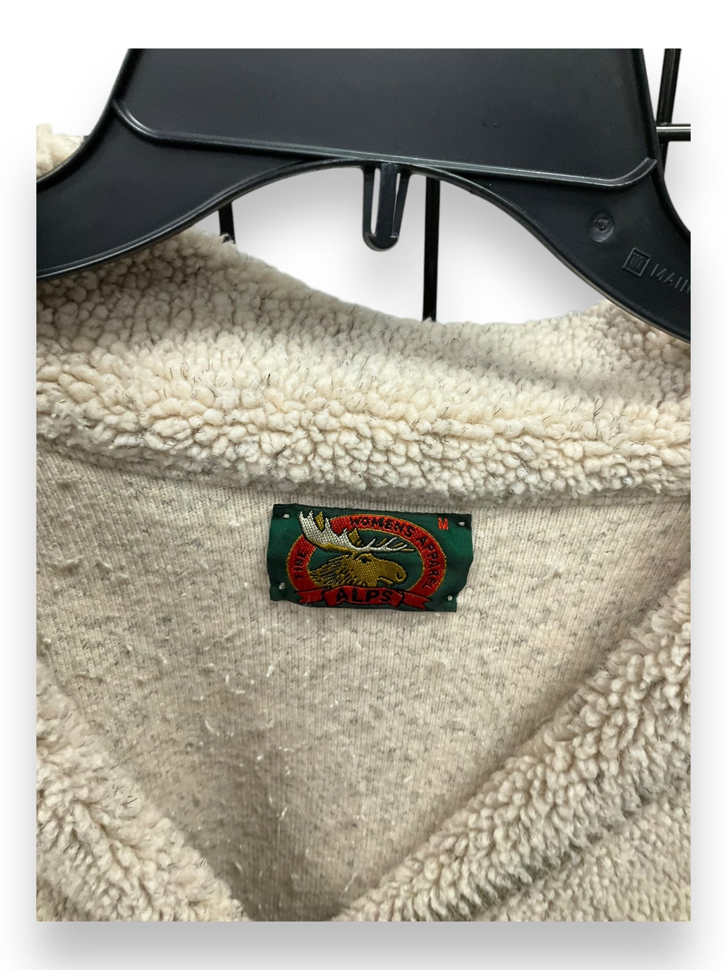 Jacket Fleece By Clothes Mentor In Beige, Size: M