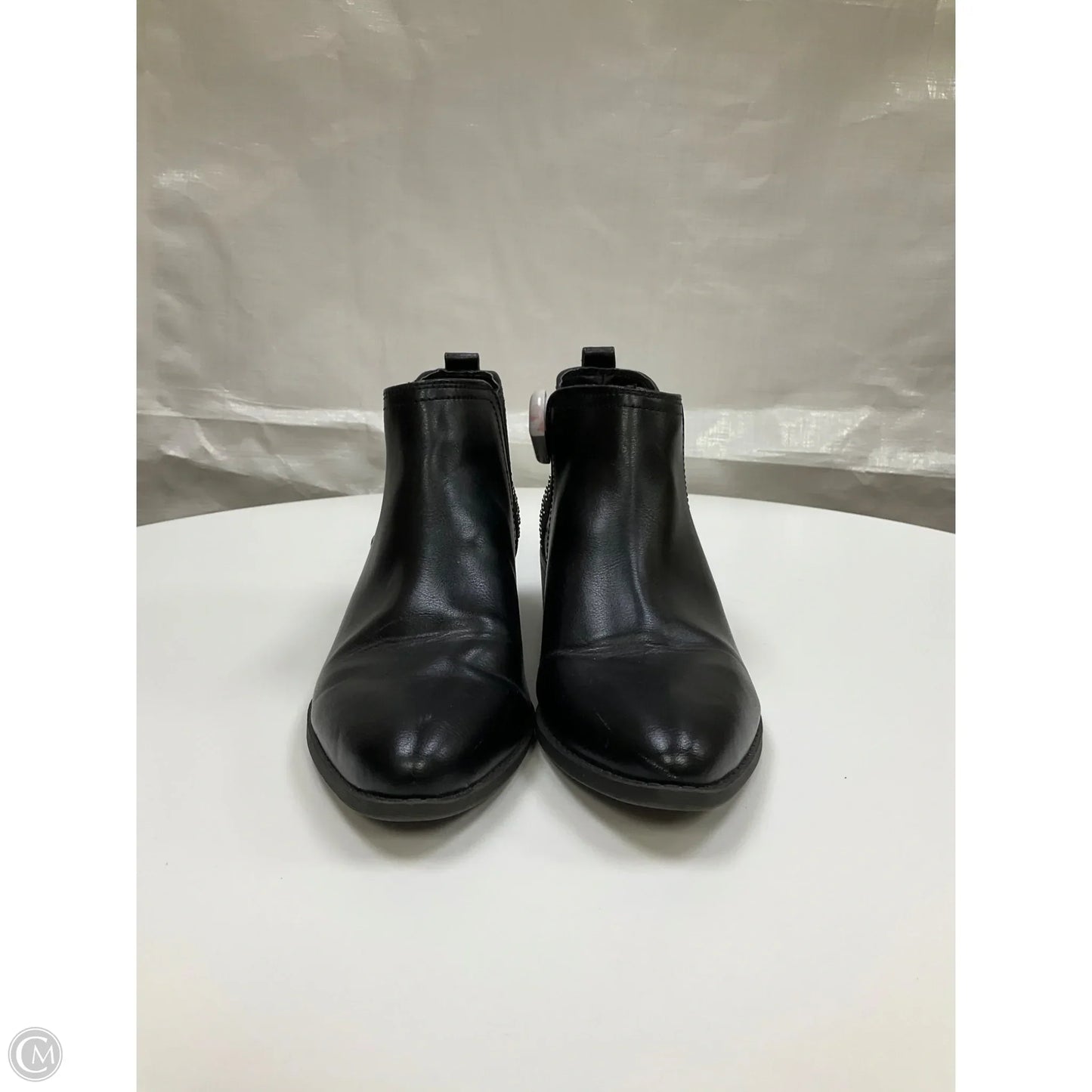 Boots Ankle Flats By Guess In Black, Size: 8.5