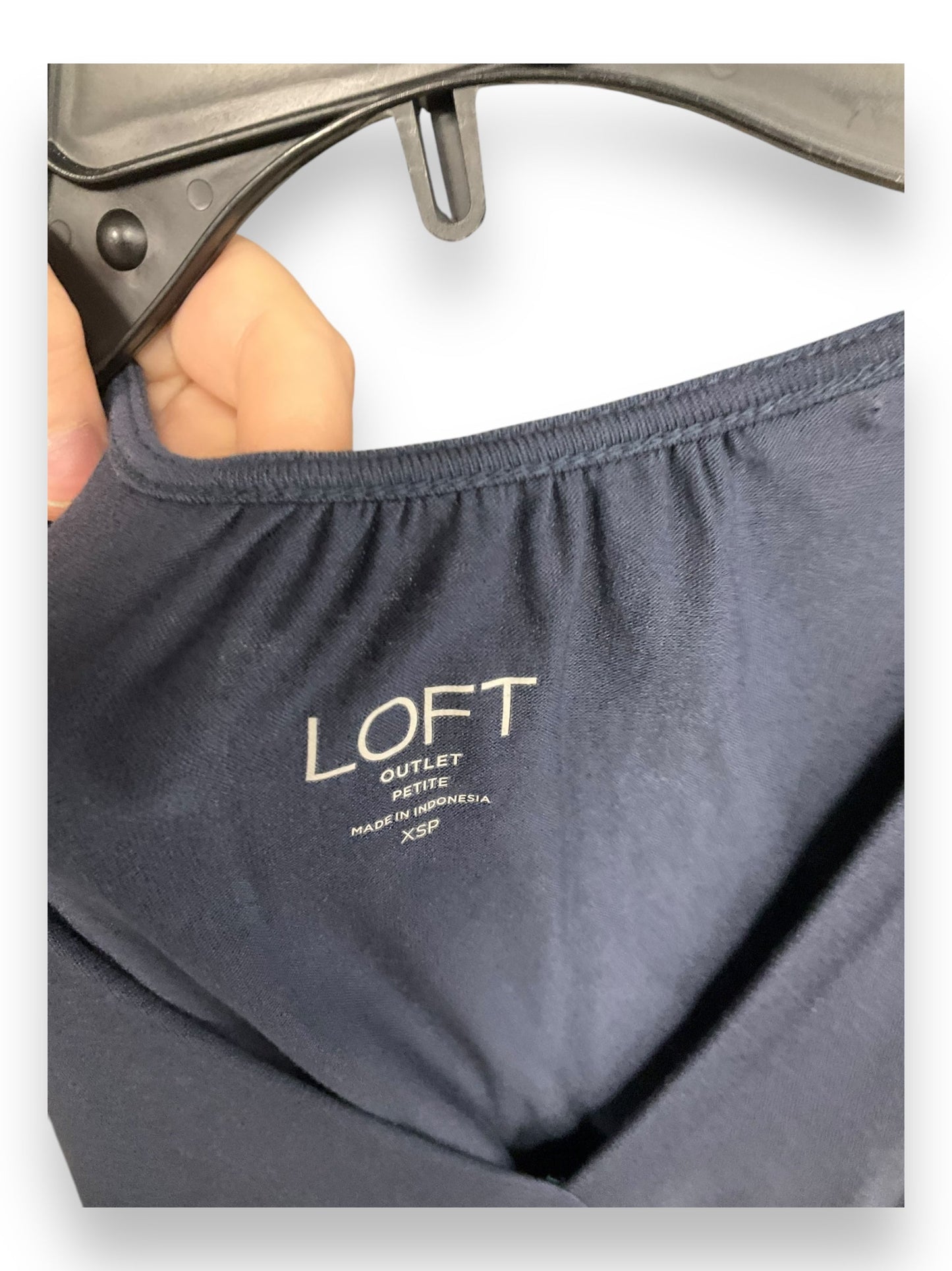 Top Sleeveless Basic By Loft In Navy, Size: Xsp