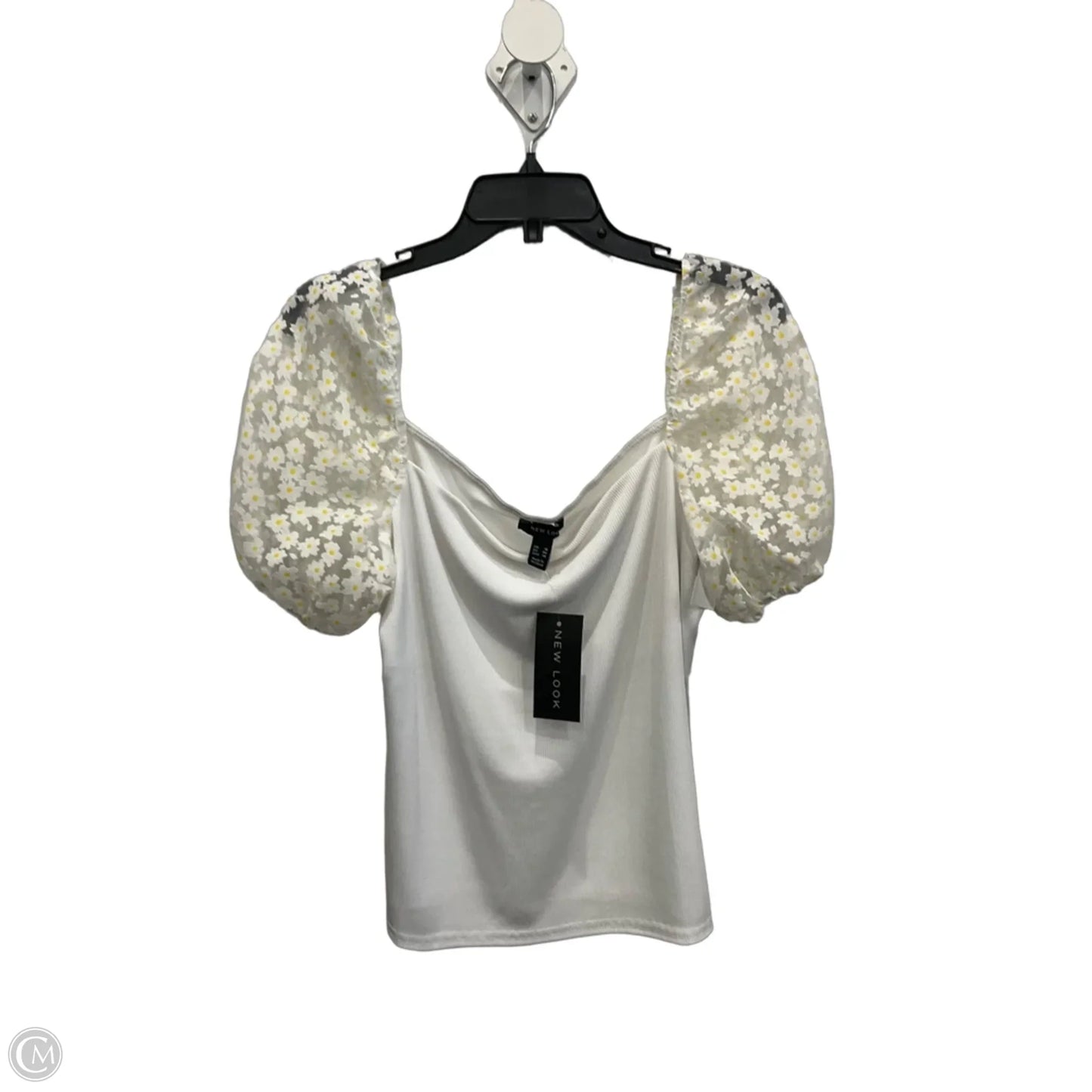 Top Short Sleeve By New Look In White, Size: L